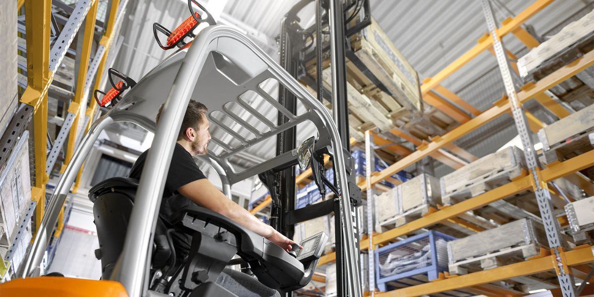 Nueva carretilla eléctrica RXE 10-16C